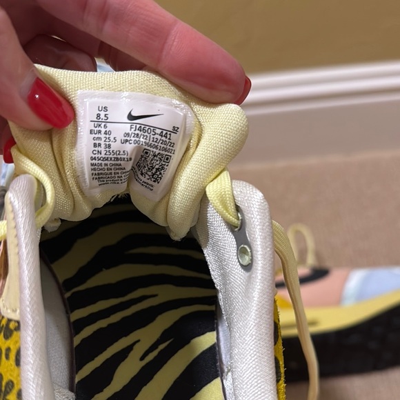 Nike Air Max 8.5- Stylish Women's Sneakers with Leopard Print - Picture 8 of 8